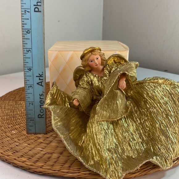 Vintage Angel in a Golden Dress Tree Topper - Picture 8 of 9